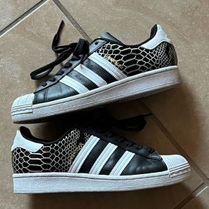 Snakeskin adidas size 8